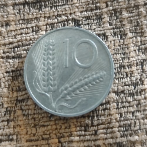 Rara moneta lire - 10, della